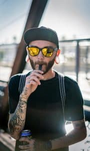 Flesh Tunnel – Ein Modetrend, der Löcher hinterlässt